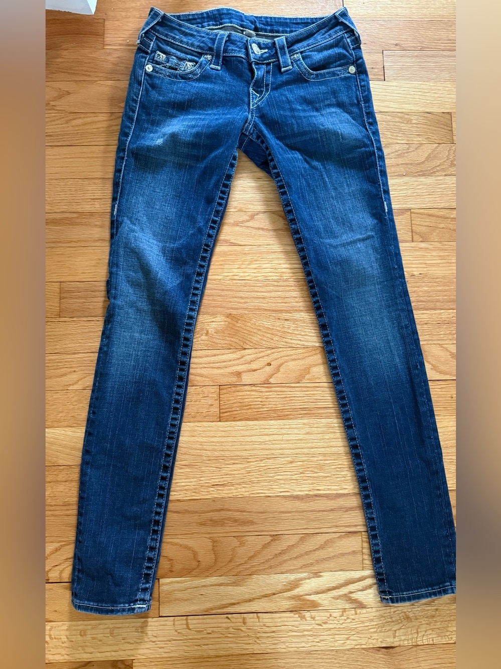 True Religion Women's Skinny Jeans - Medium Wash Distressed Contrast Stitching